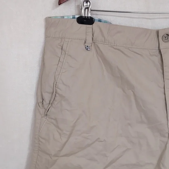 Columbia Men's PFG Bonefish Khaki Shorts Size 42 - 9" Inseam - Picture 2 of 6